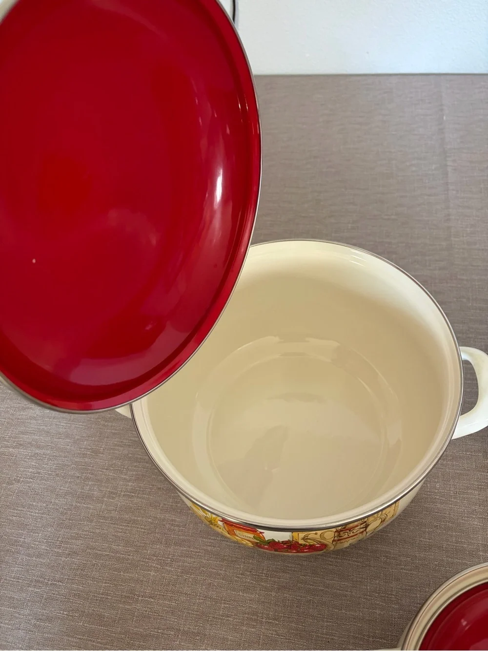 3-Piece Cream Ceramic Stockpot Set with Red Lids